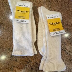 NEW! Maggie''s Organics Lightweight Crew Socks Natural Large Two Pair! NWT!
